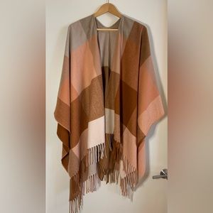Gentle Fawn wrap never worn O/S